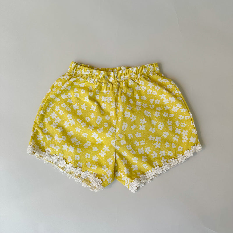 Flower lace short - Yellow