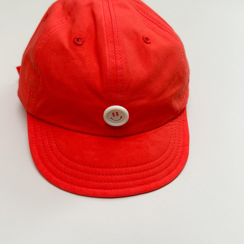 Smile button cap - Red