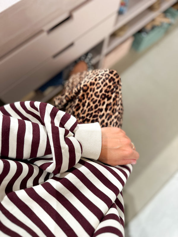 Oversized fleeced boxy sweatshirt - Burgundy stripes