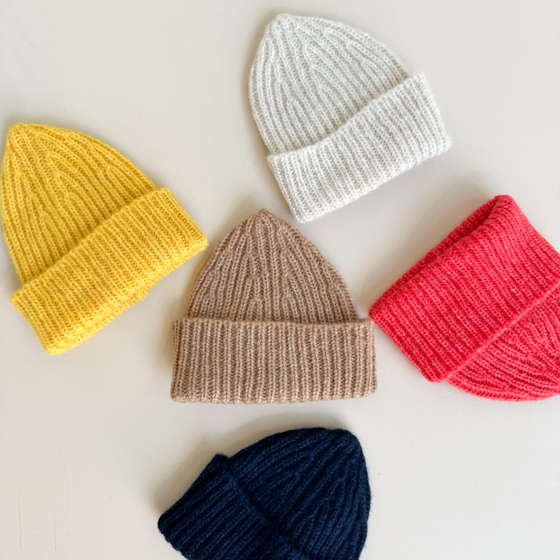 Knitted wool beanie - Yellow