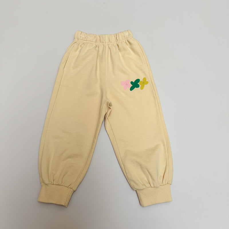 Flower jogger pants - Butter yellow