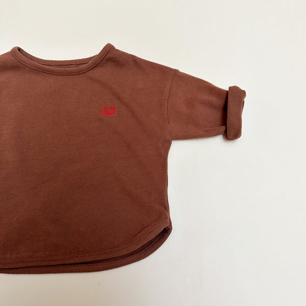 Slow piping tee - Chestnut brown