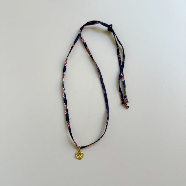 Textile x coin necklace - Dark blue