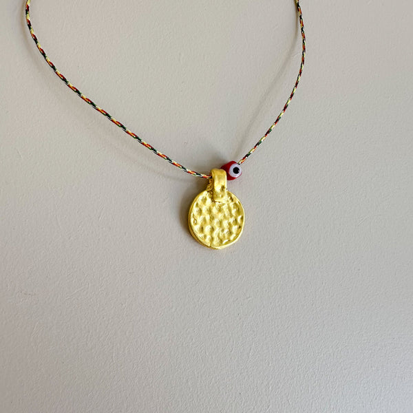 Long necklace with round pendant - Gold/red