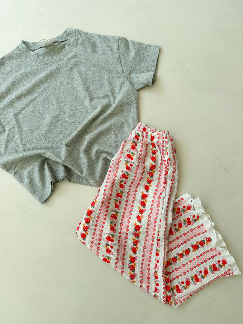Strawberry frill pants - Red