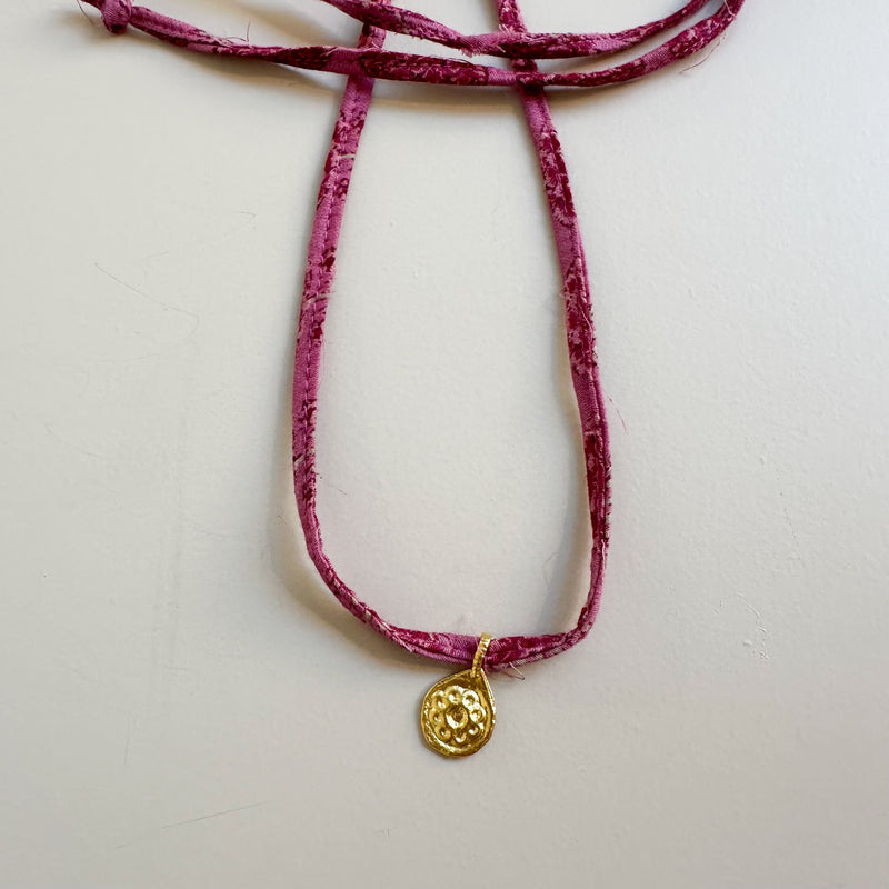 Textile x coin necklace - Rose