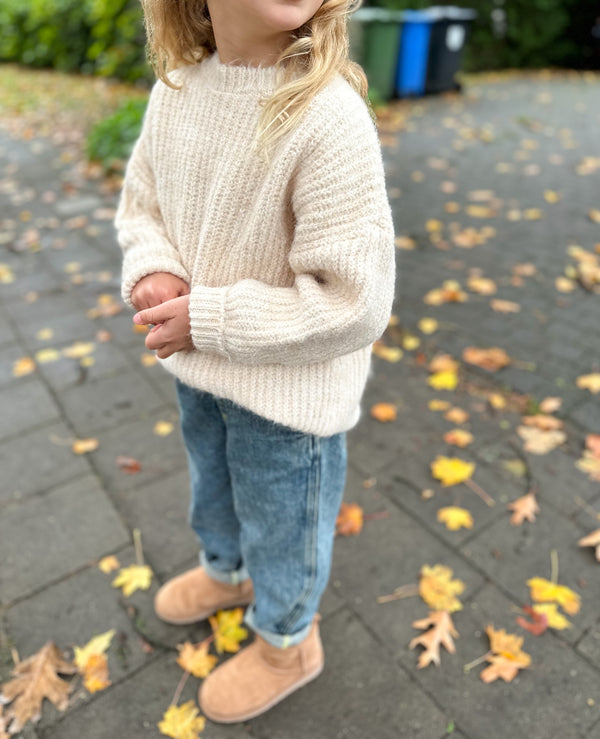 Soft knitted sweater - Cream