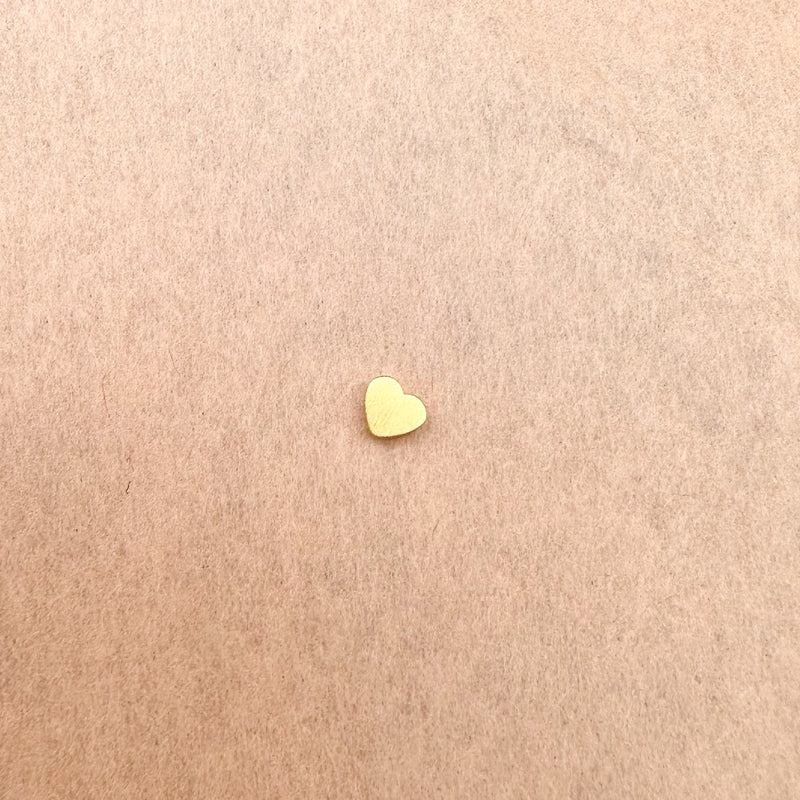 Heart stud earring - Gold