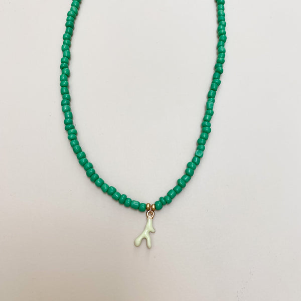 Coral pendant necklace - Green