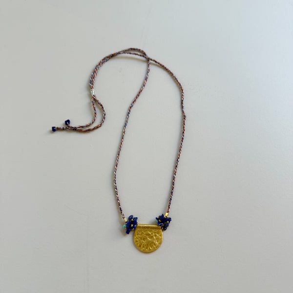 Medallion x lapis azuli rope necklace - Blue mix