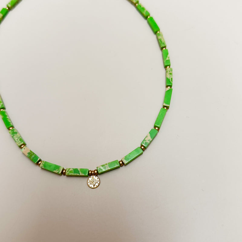 Natural stones necklace - Bright green