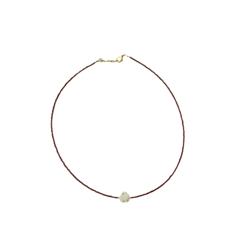 Pearl fish necklace - Brick brown