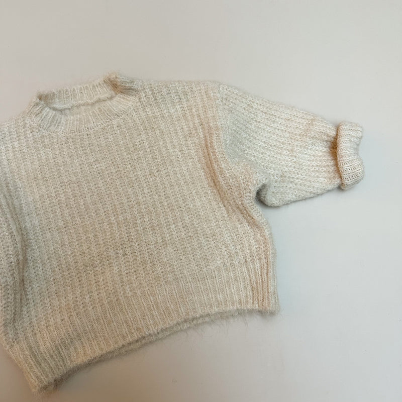 Soft knitted sweater - Cream